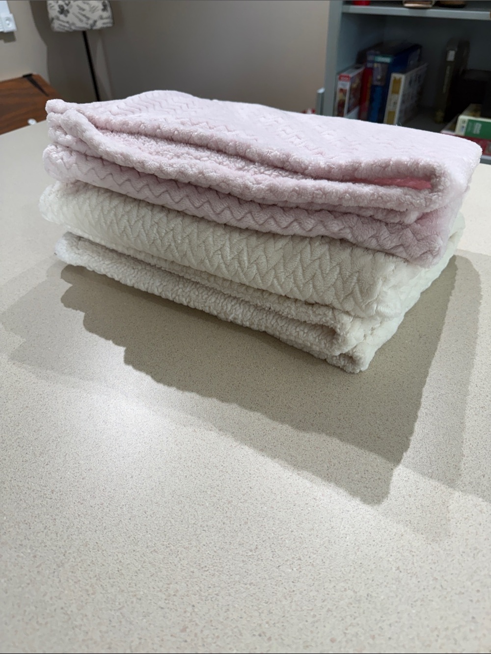 Bundle of 2 soft baby blankets